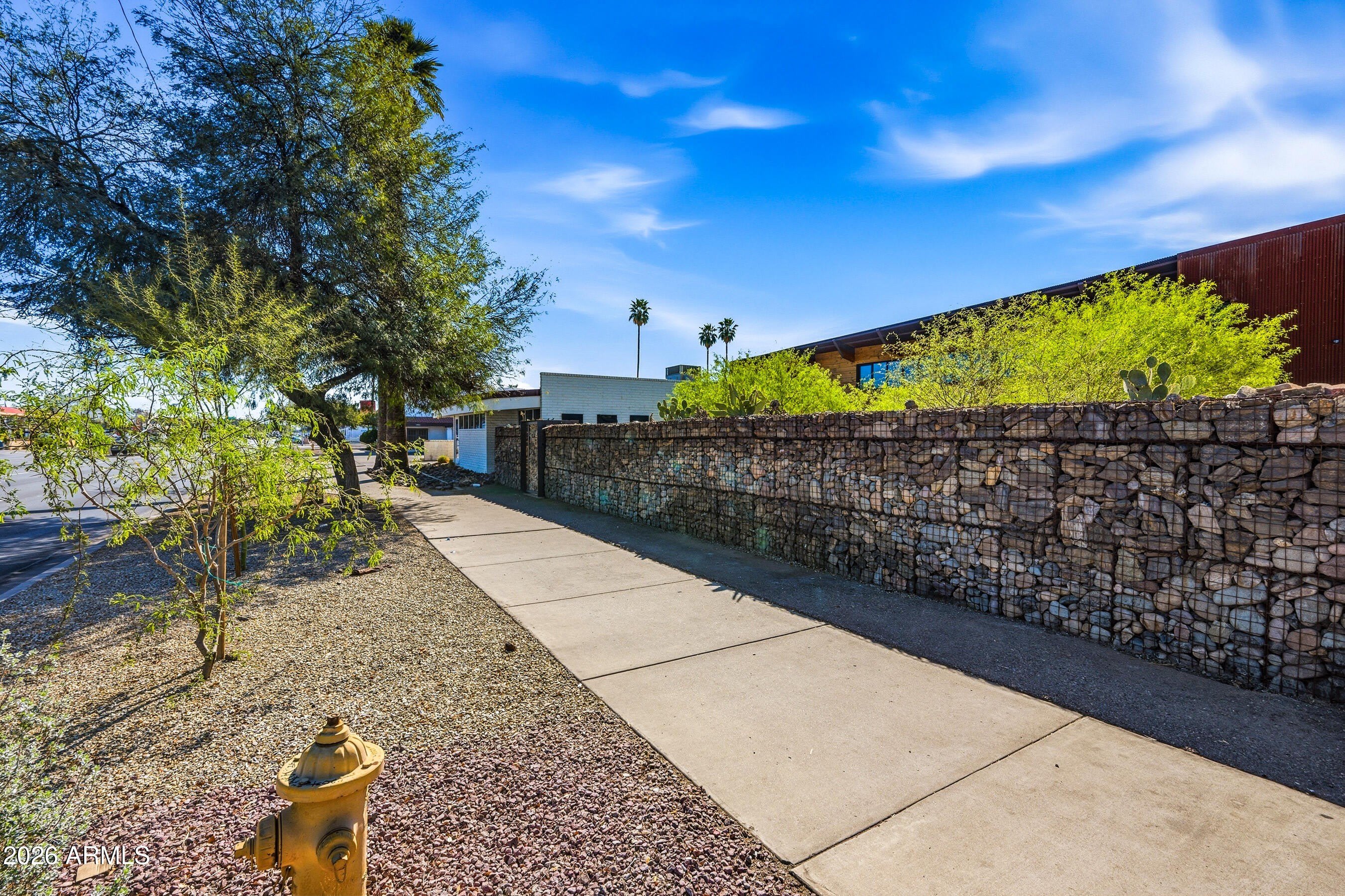 1055 E Indian School Road – photo 3