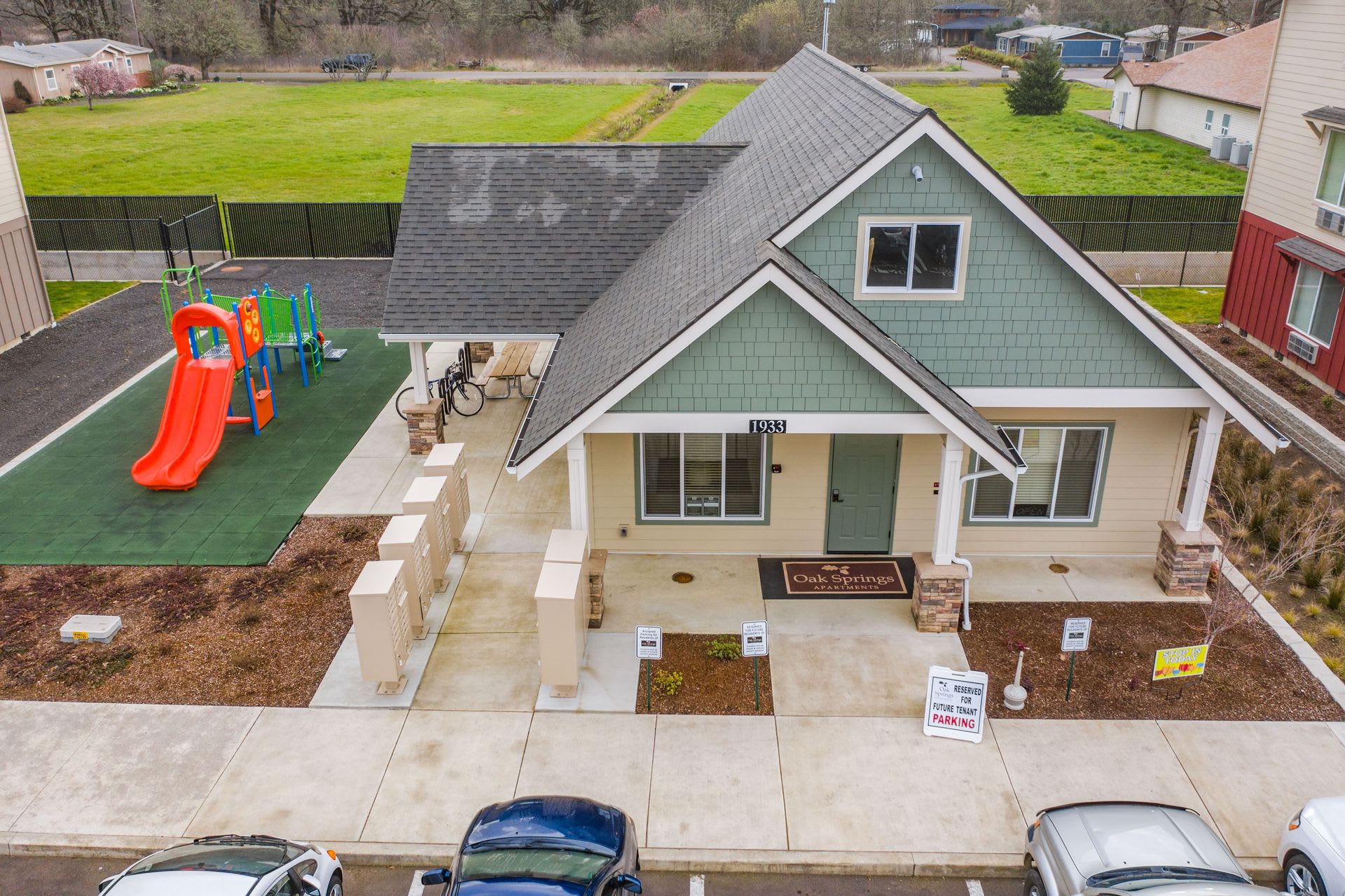 Oak Springs Apartments – photo 3