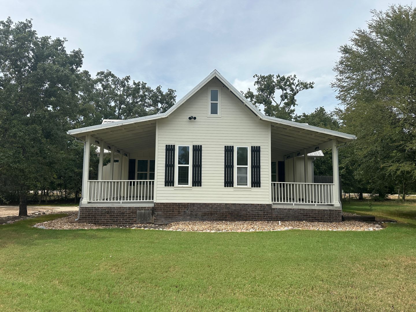 College Station (Karnes City Cottages) – photo 5