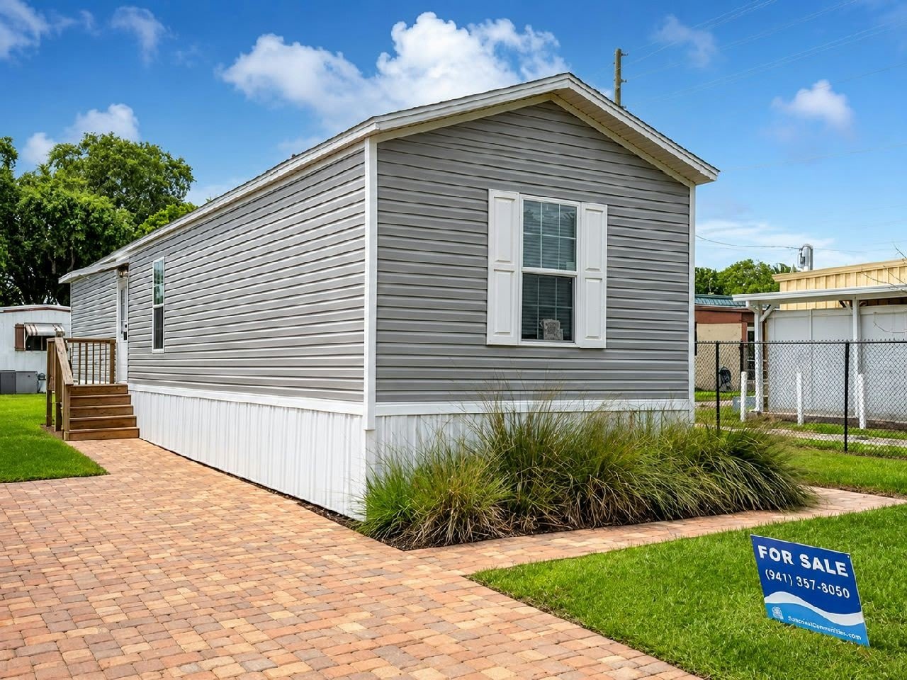 157 Lakeside Garden Circle – photo 1