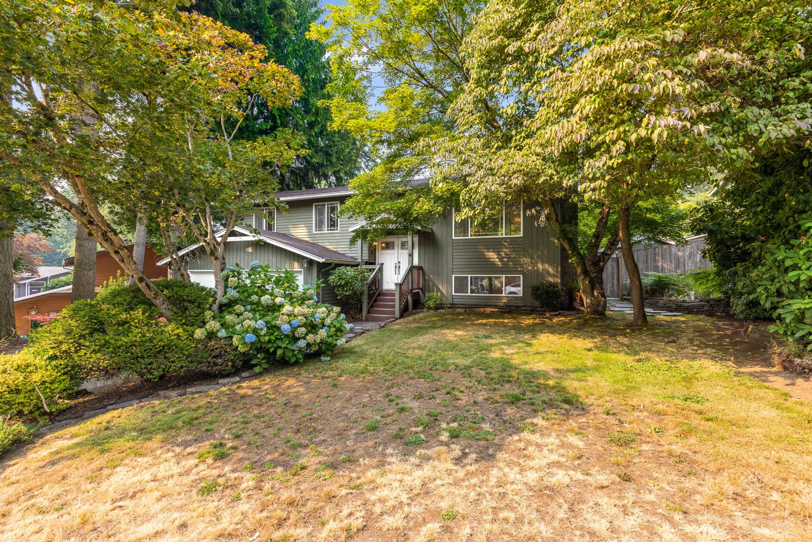 Finn Hill Home with Large Entertaining Patio & Backyard – photo 2