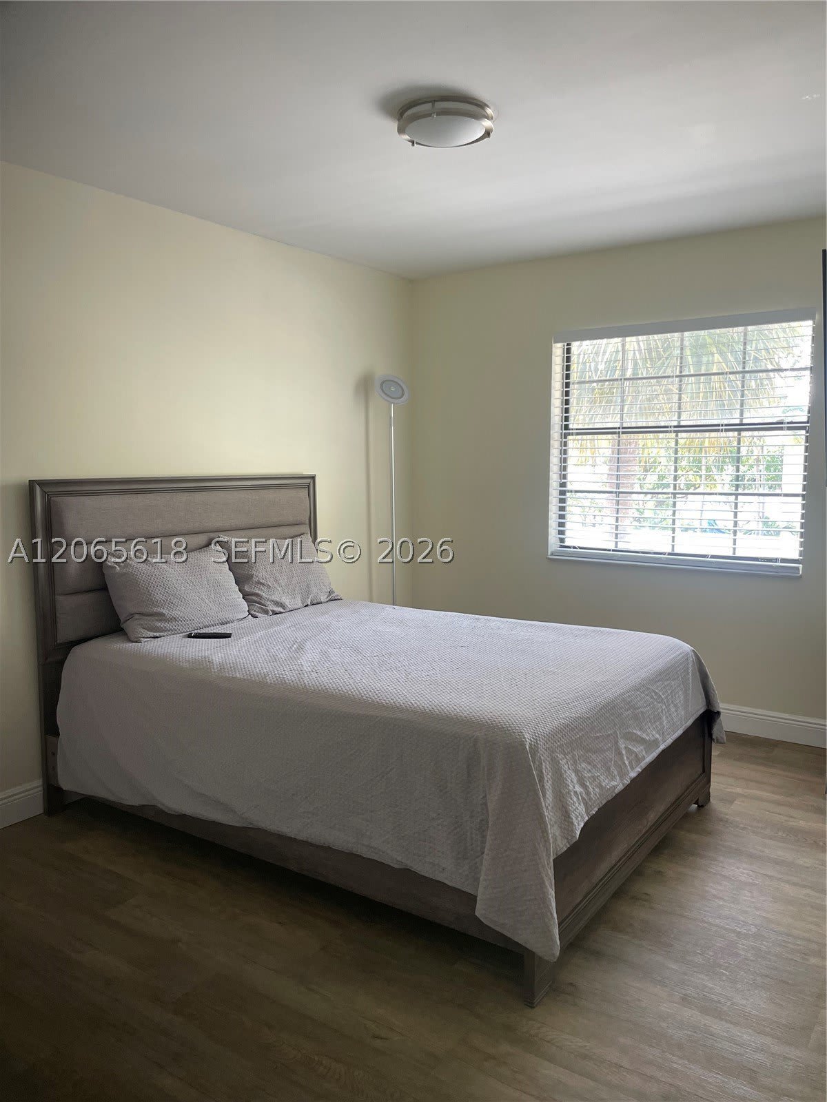 246 Avenue L – photo 2