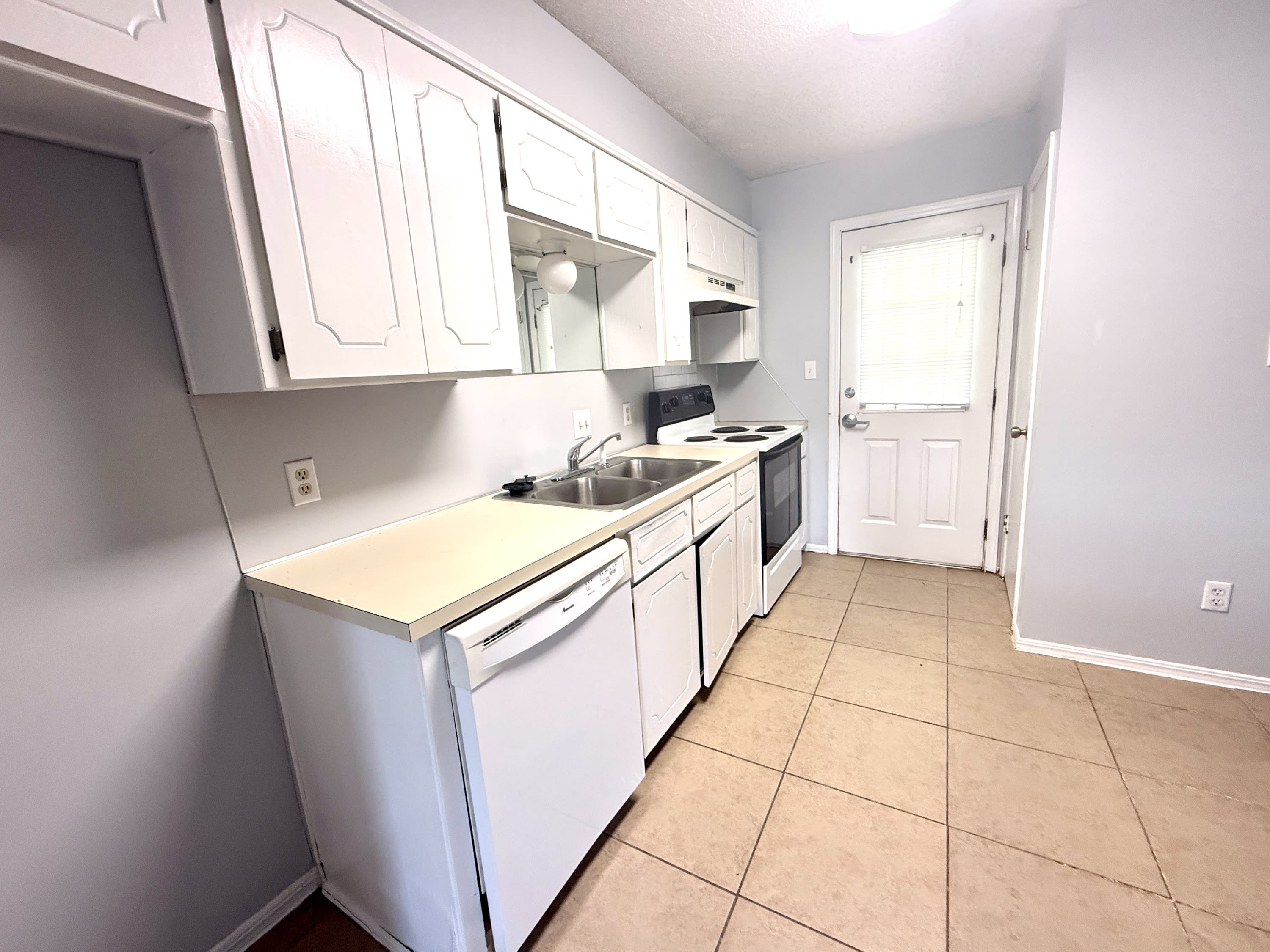 2206 Shenandoah Drive – photo 5