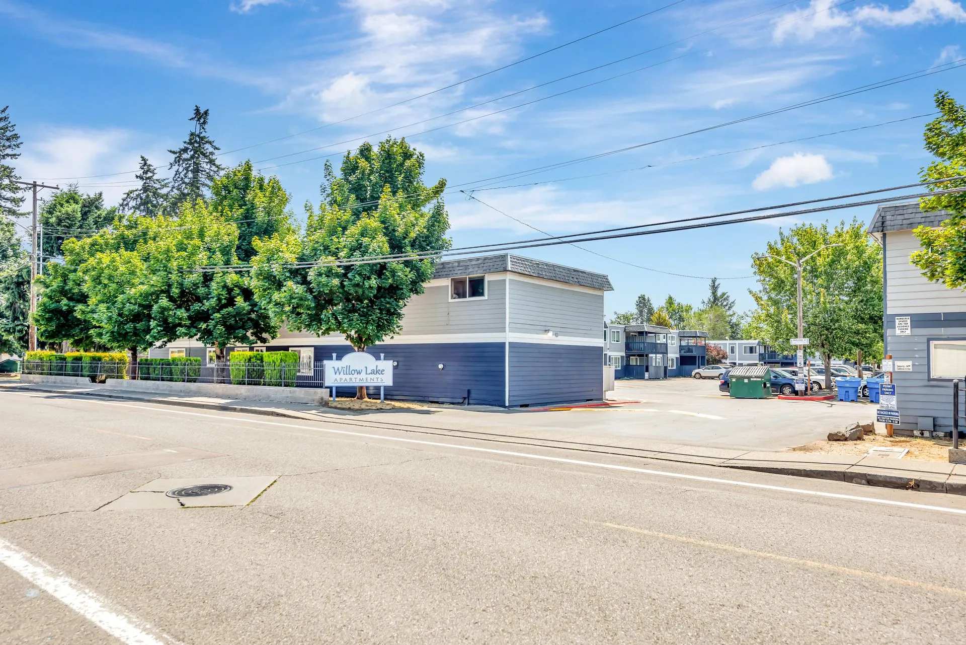 Willow Lake Apartments – photo 1