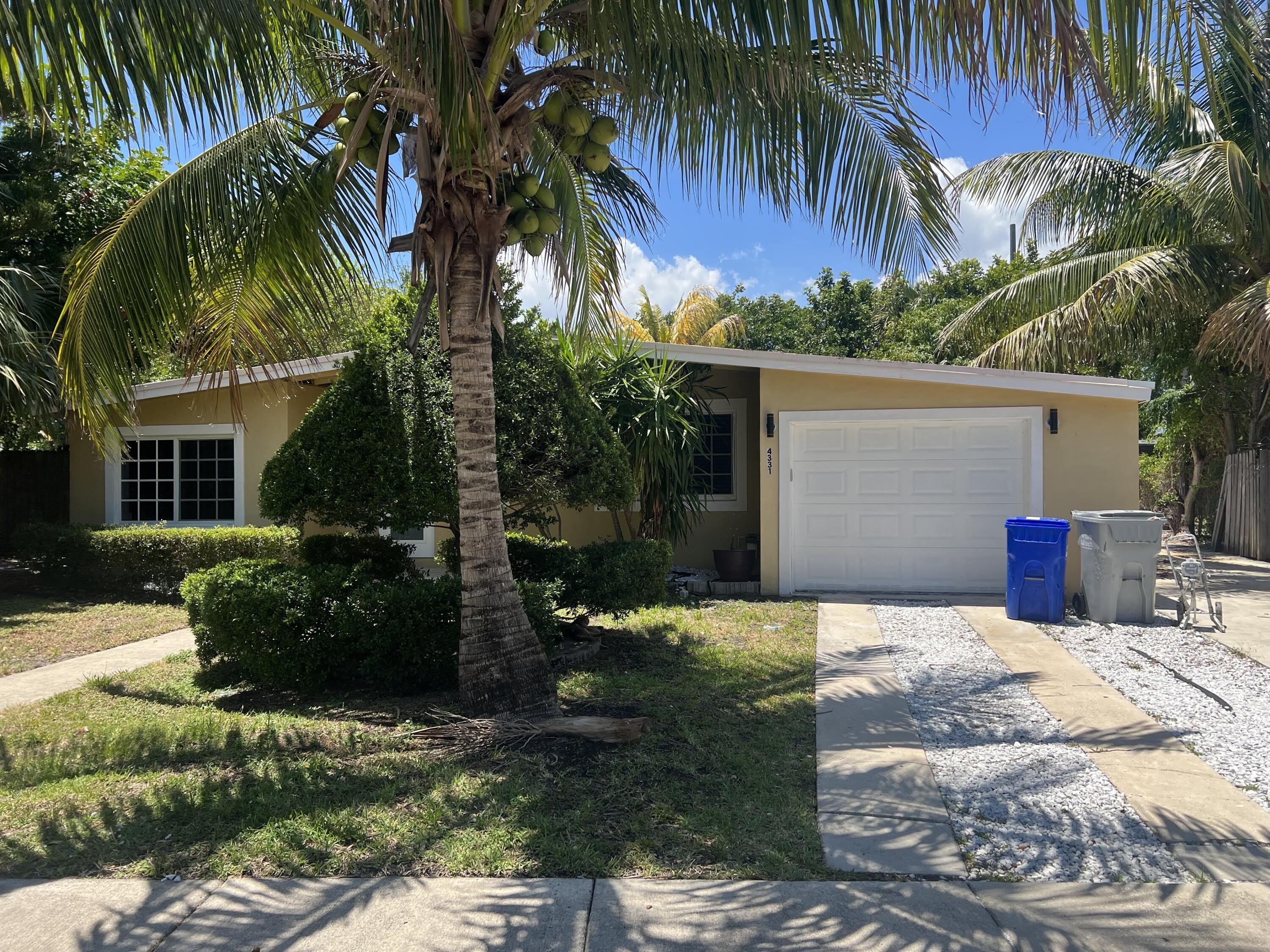 4331 NE 18th Avenue – photo 2
