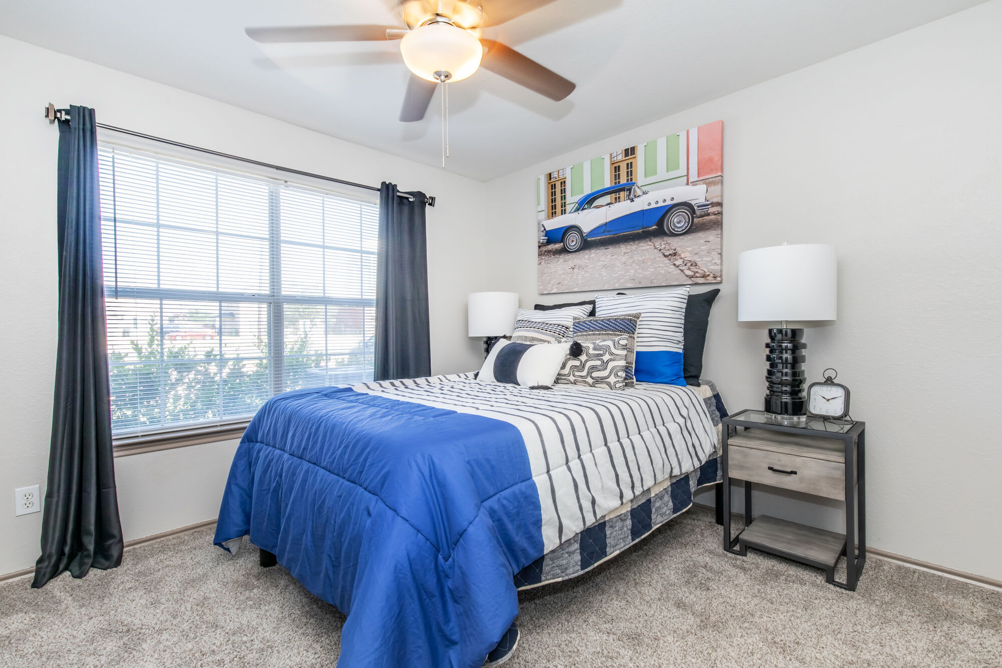 2 1 In Bryan Accepts Hud – photo 1