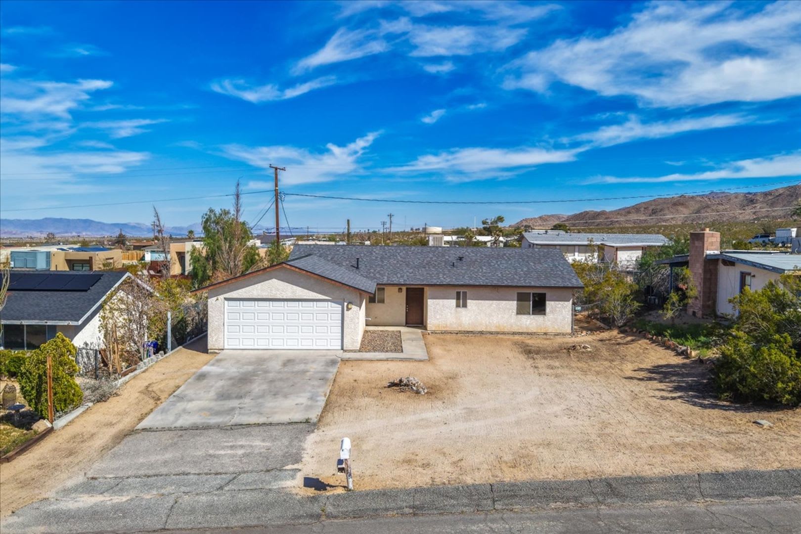 3 Bedroom in Indian Cove Neighborhood – photo 2