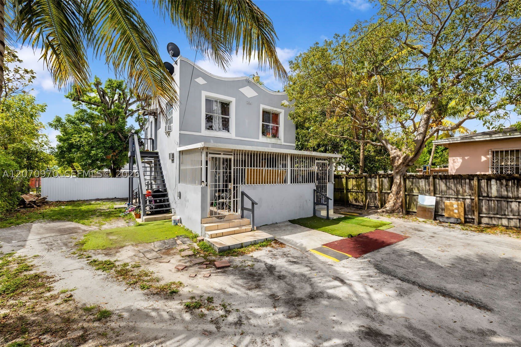 1236 NW 28th St – photo 2