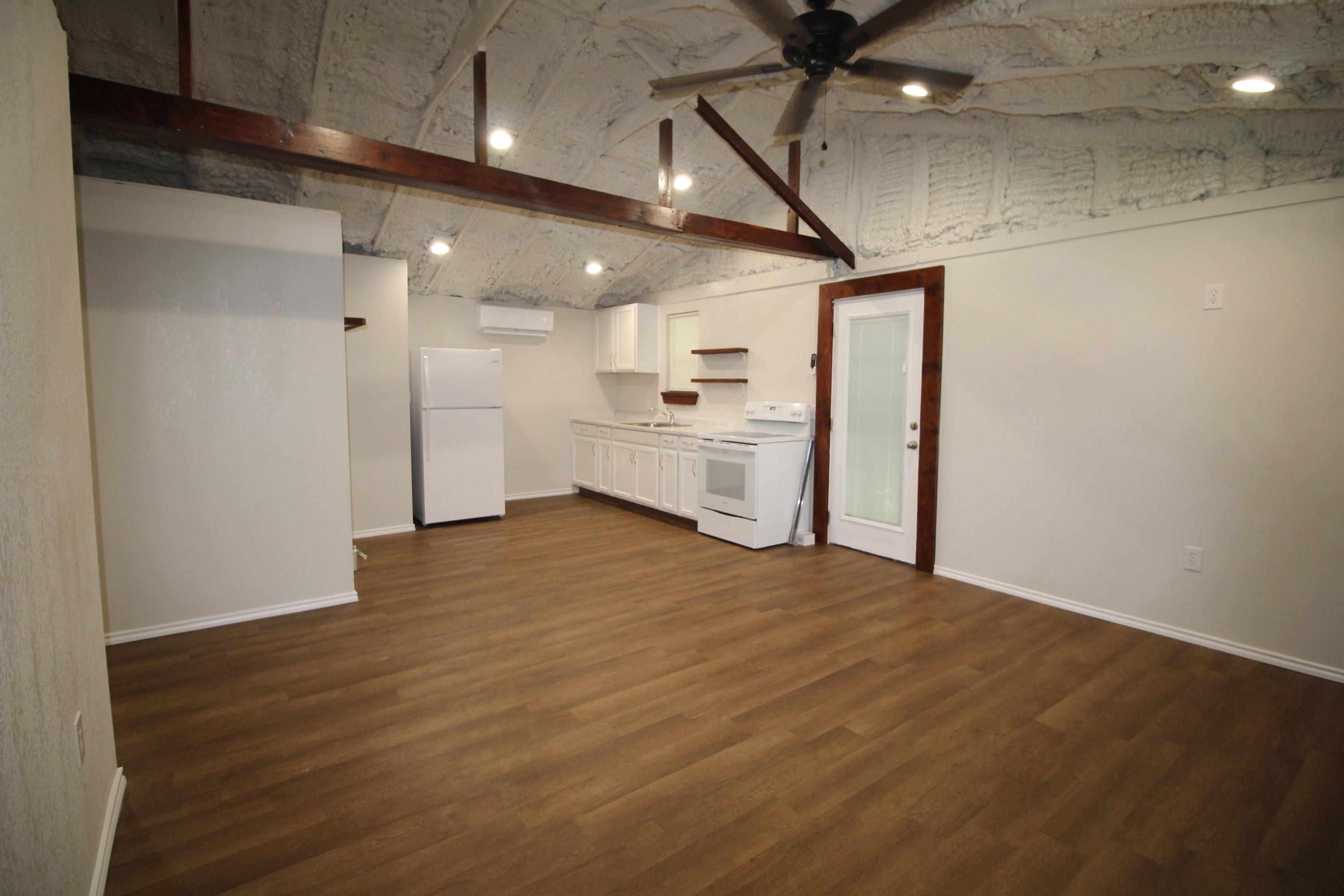 213 North Waldrip Street – photo 5