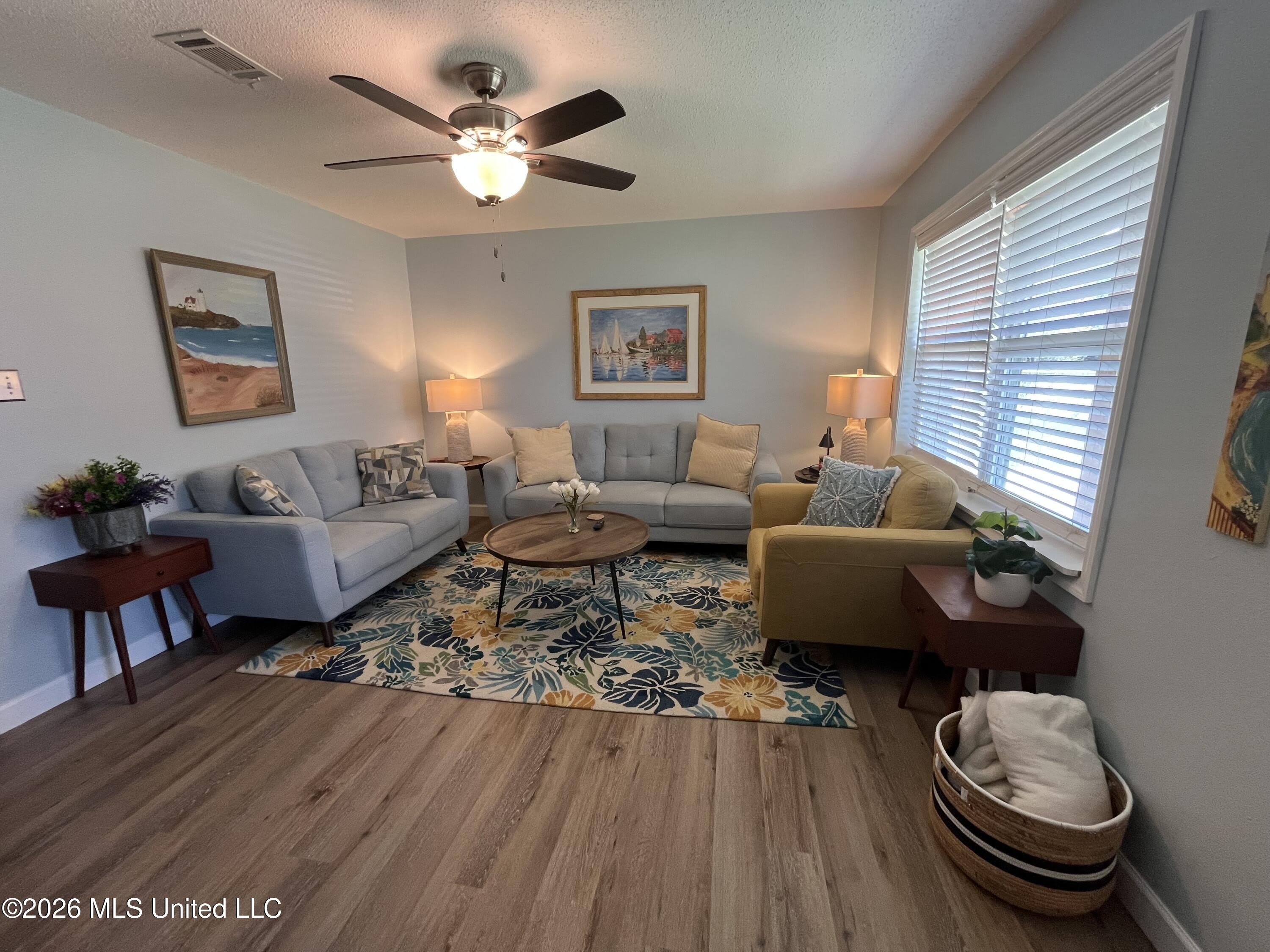 102 Francisco Court – photo 3