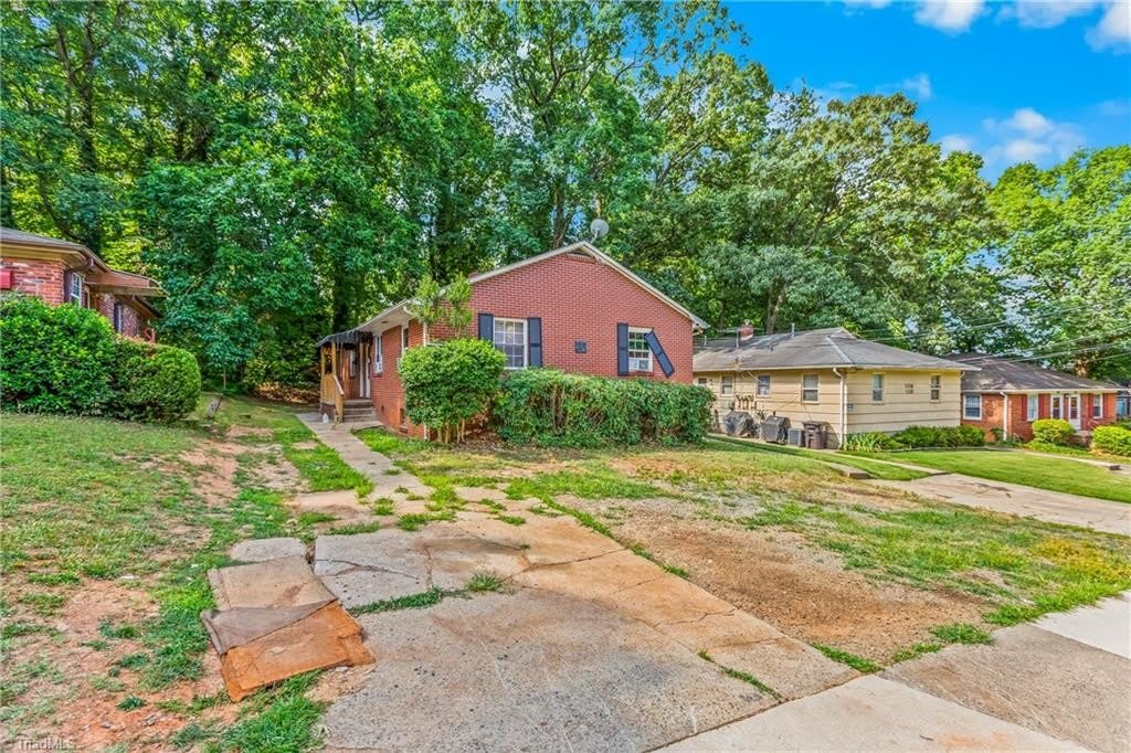 1114 W Academy Street – photo 1