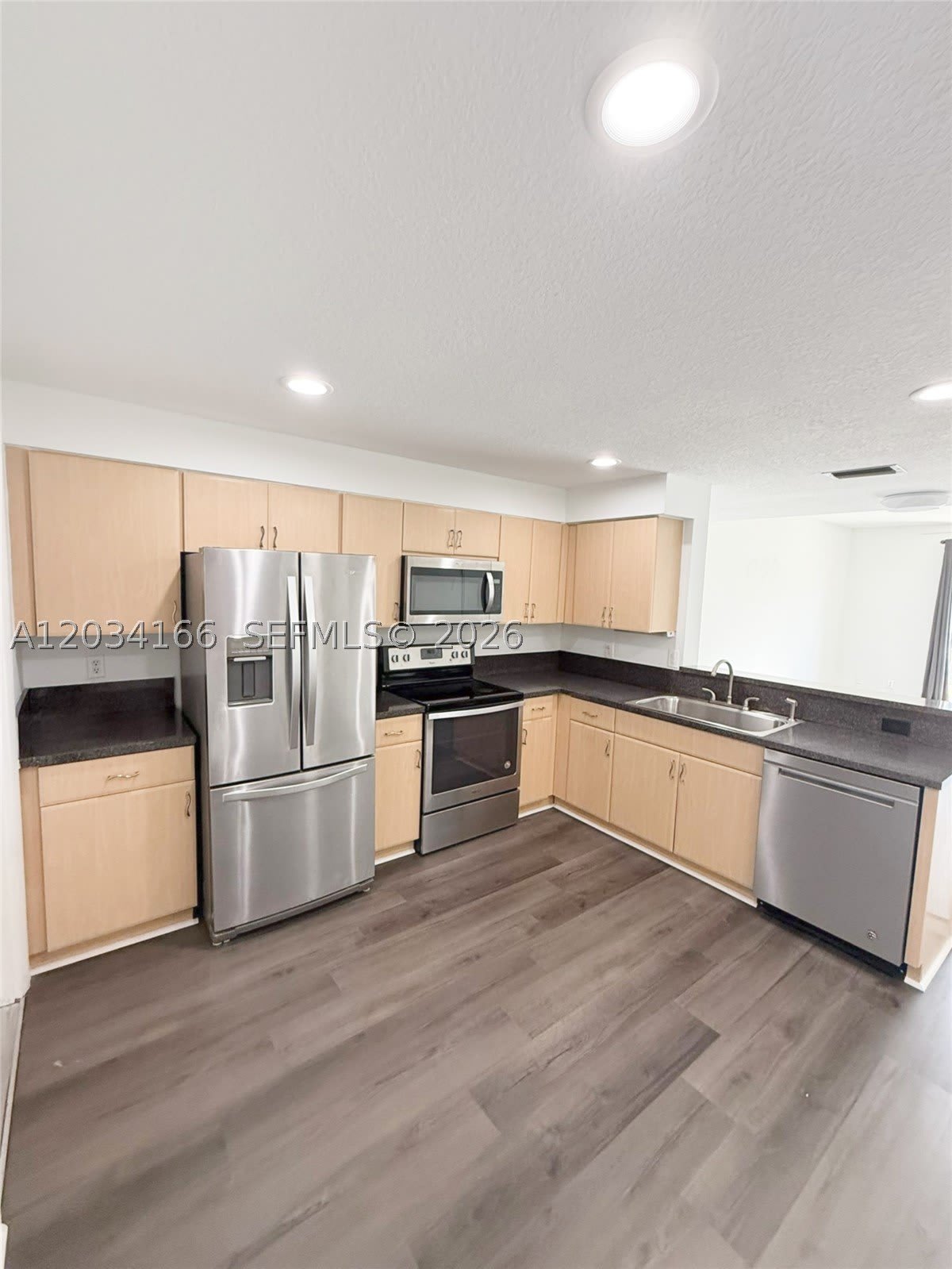 1564 Veracruz Ln – photo 2