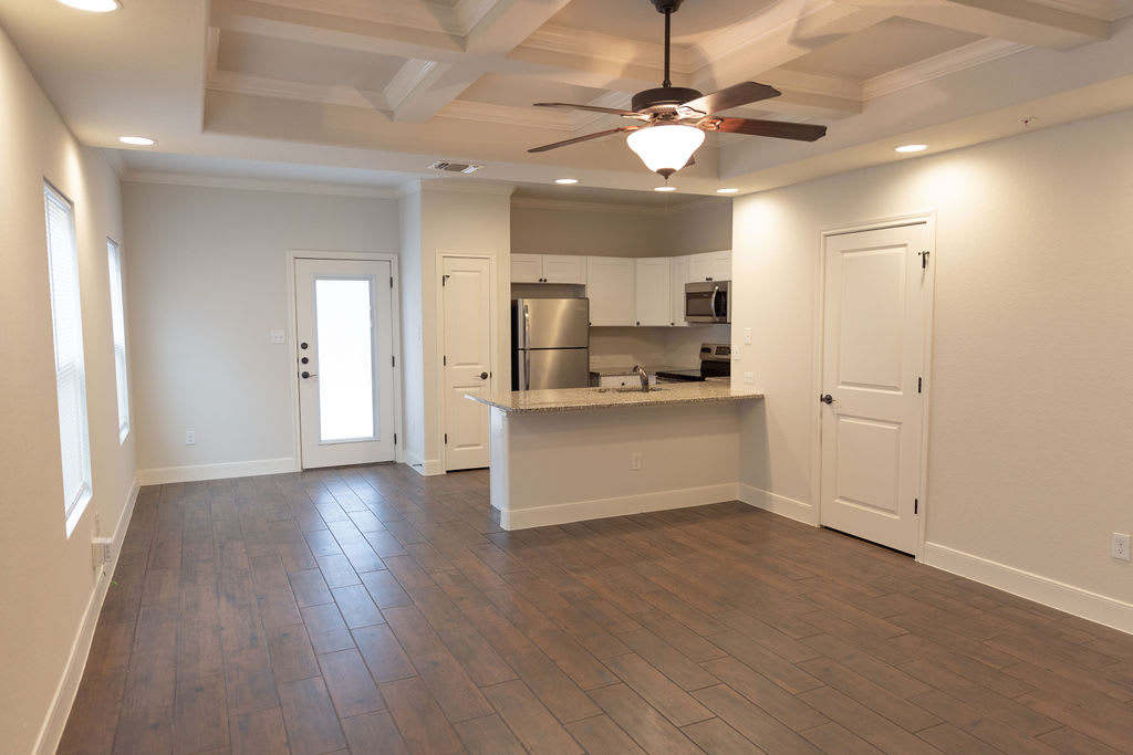 6307 Melanzane Avenue – photo 5
