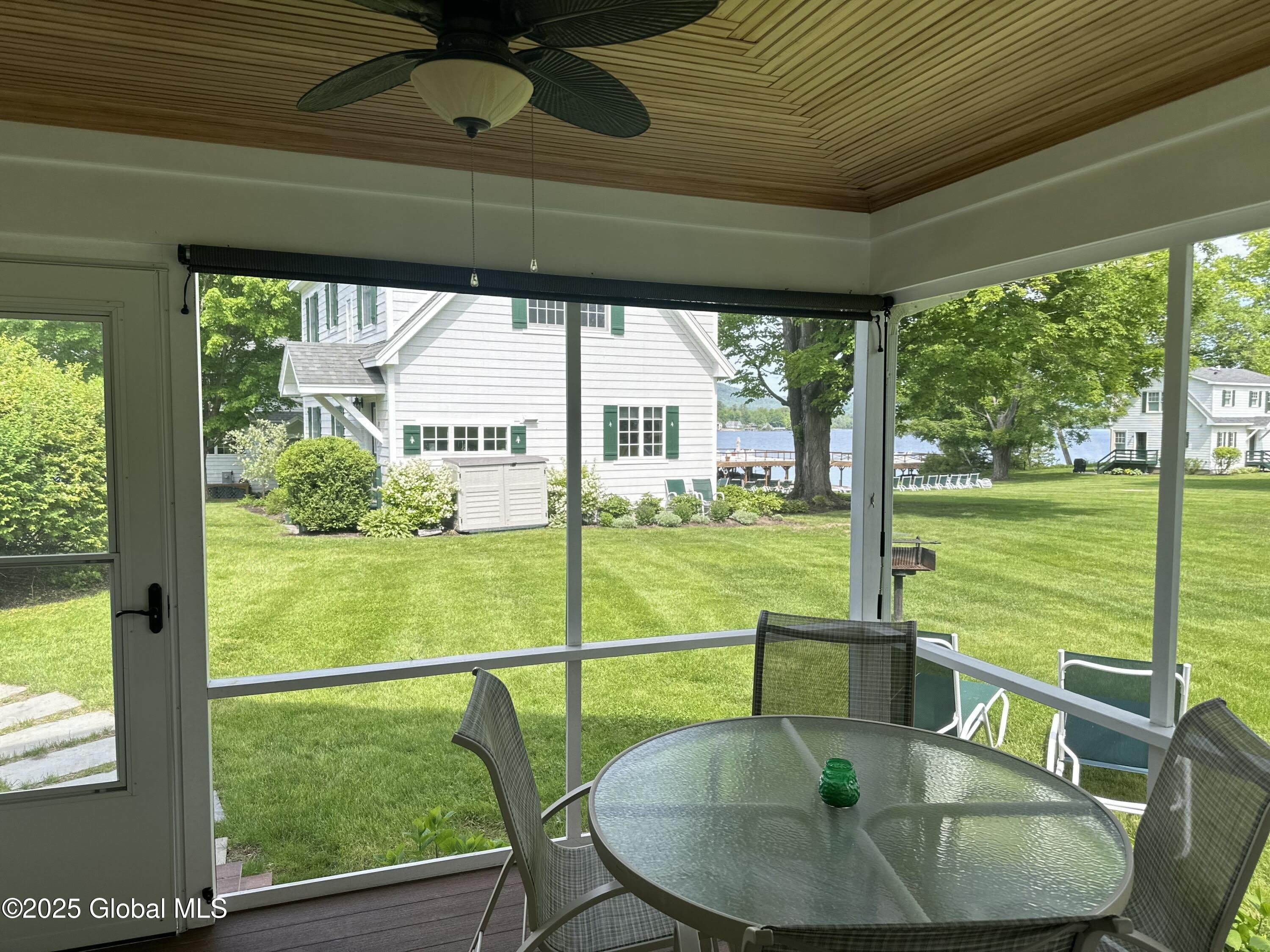 12 Seneca Drive – photo 3