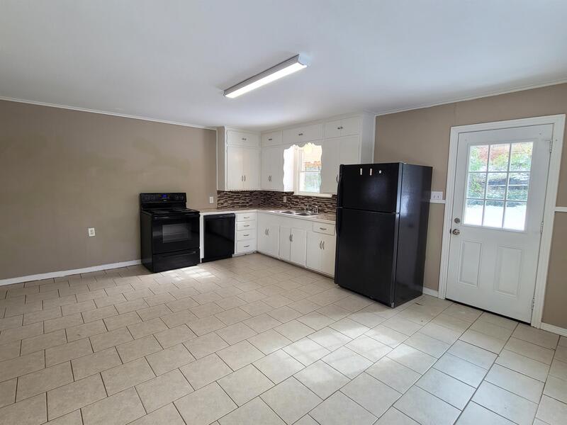 1218 Graham Drive – photo 3