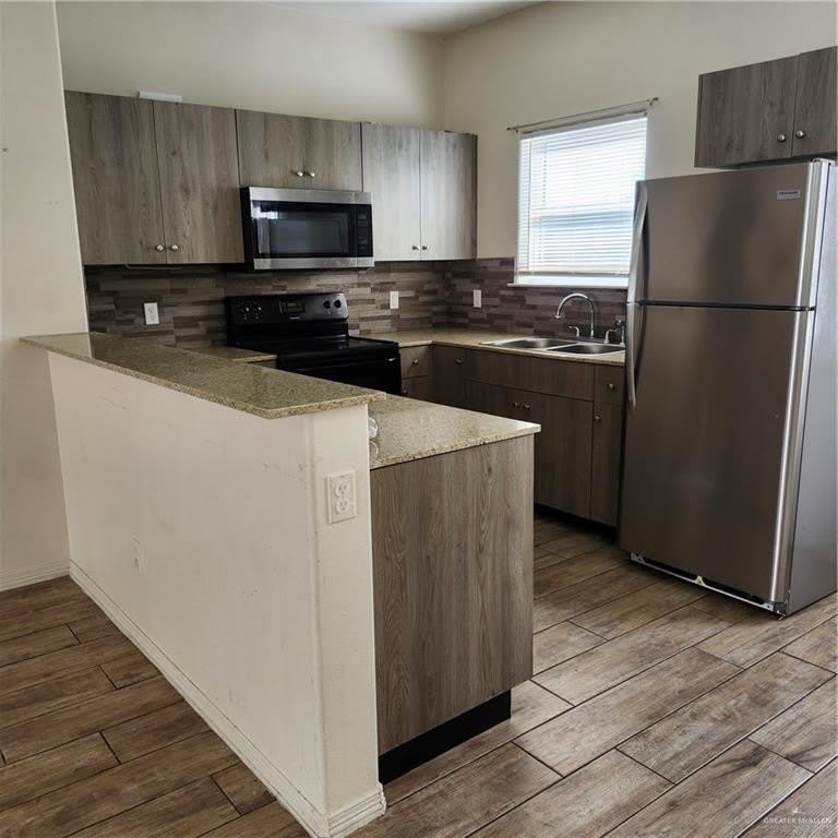 4008 Hawthorne Avenue – photo 4