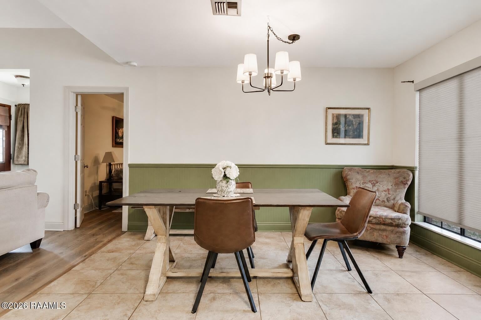 215 Sleepy Hollow Drive – photo 4