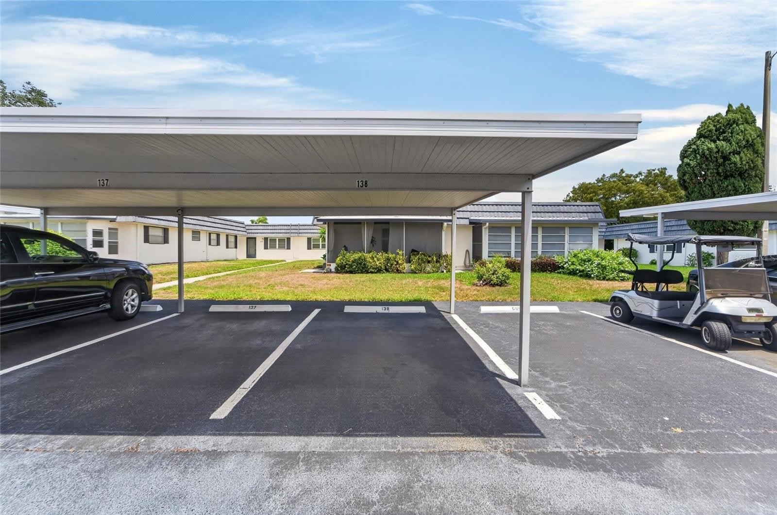 301 KINGS Boulevard – photo 3
