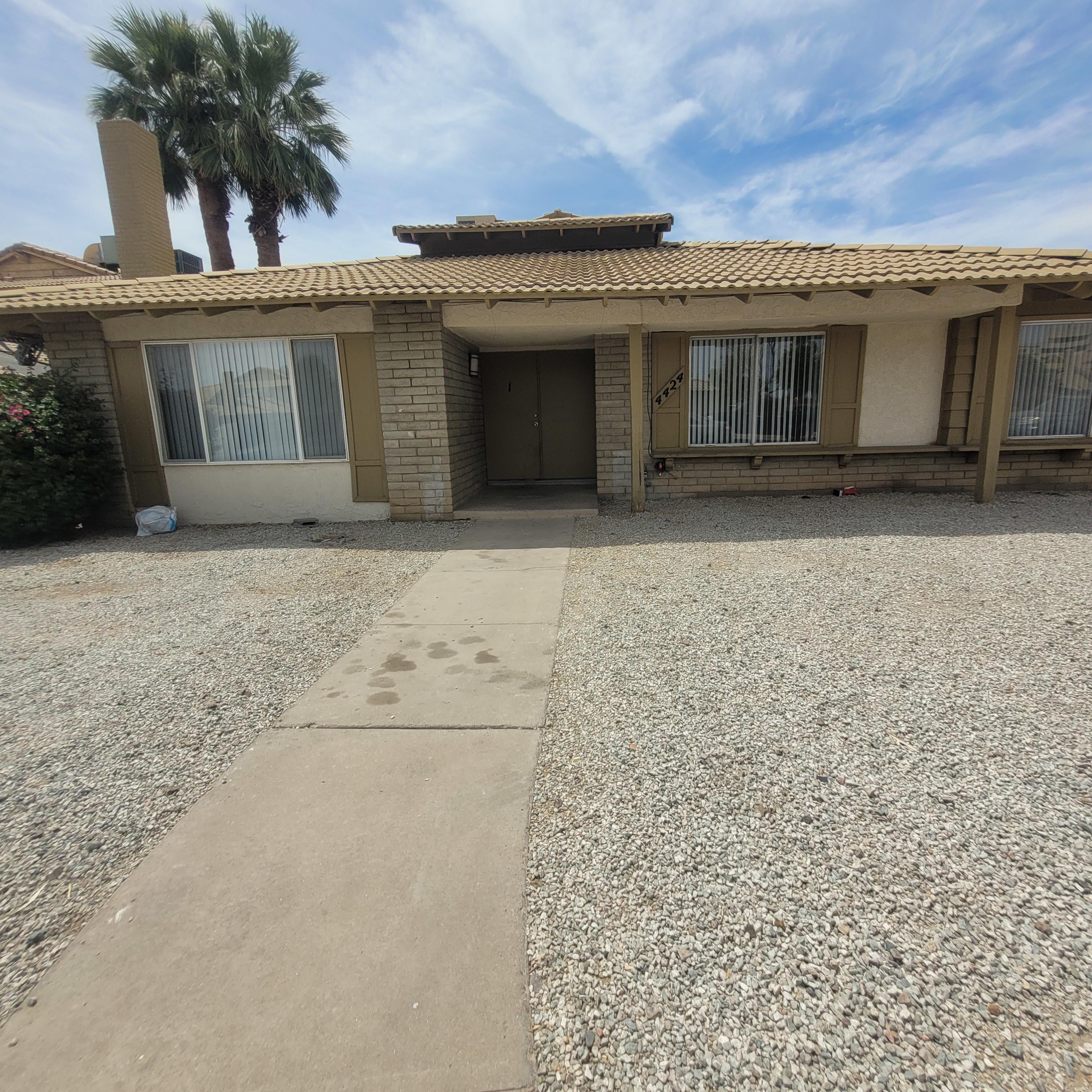4424 North 53rd Lane – photo 1
