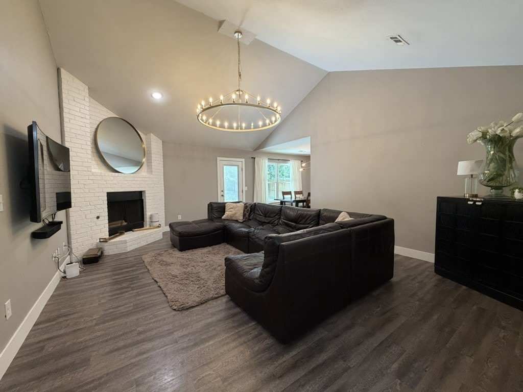 1314 N Fieldstone Avenue – photo 1