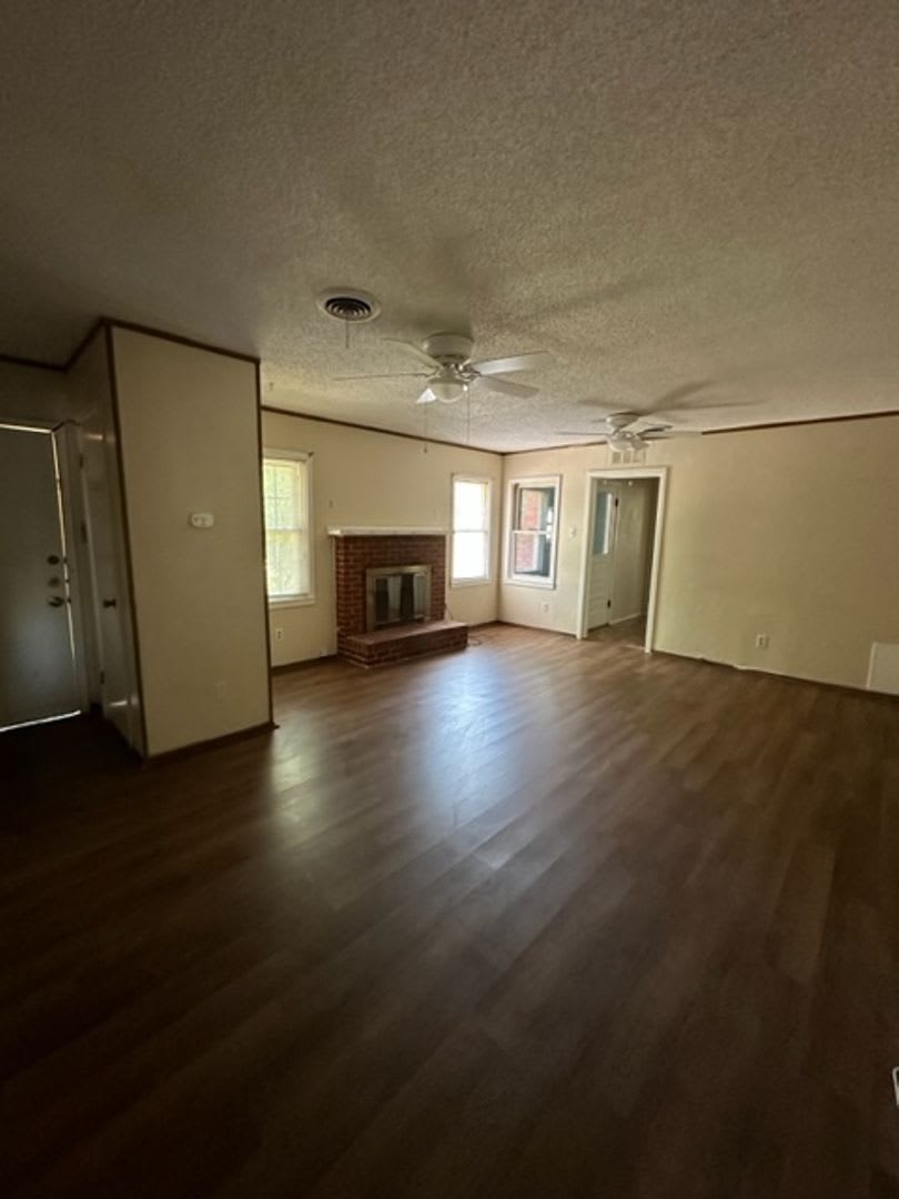 934 Ballinger – photo 4