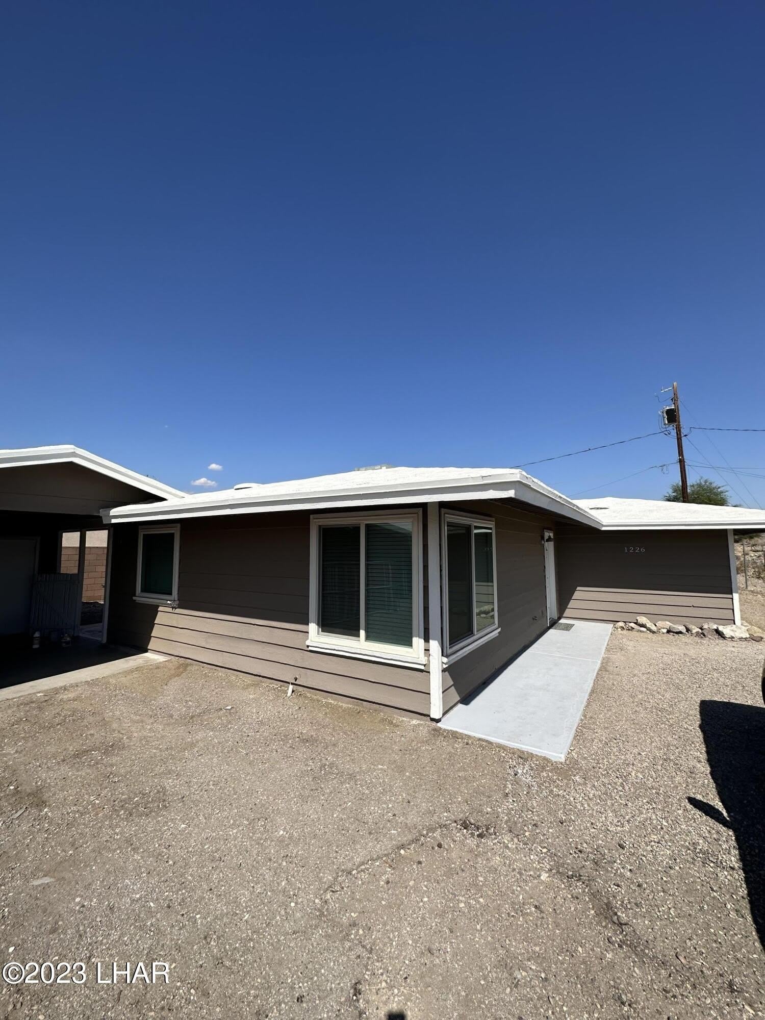 1226 N Lake Havasu Ave – photo 1