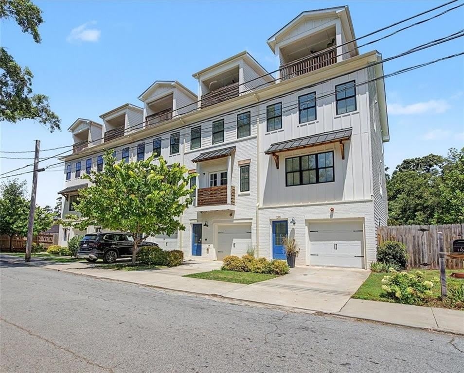 1196 Wylie Street Se – photo 2