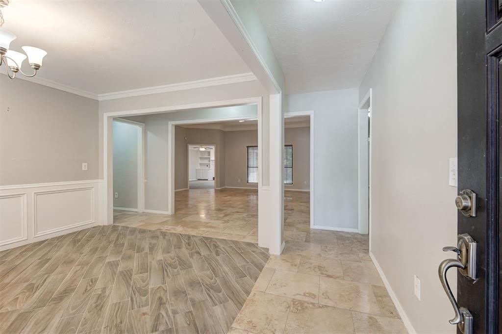 8521 NW 121st Street – photo 4