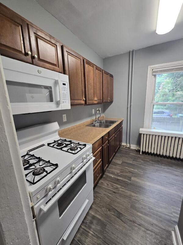 709 Idlewood Ave – photo 4