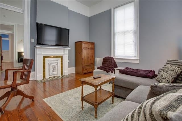 821 BORDEAUX Street – photo 4
