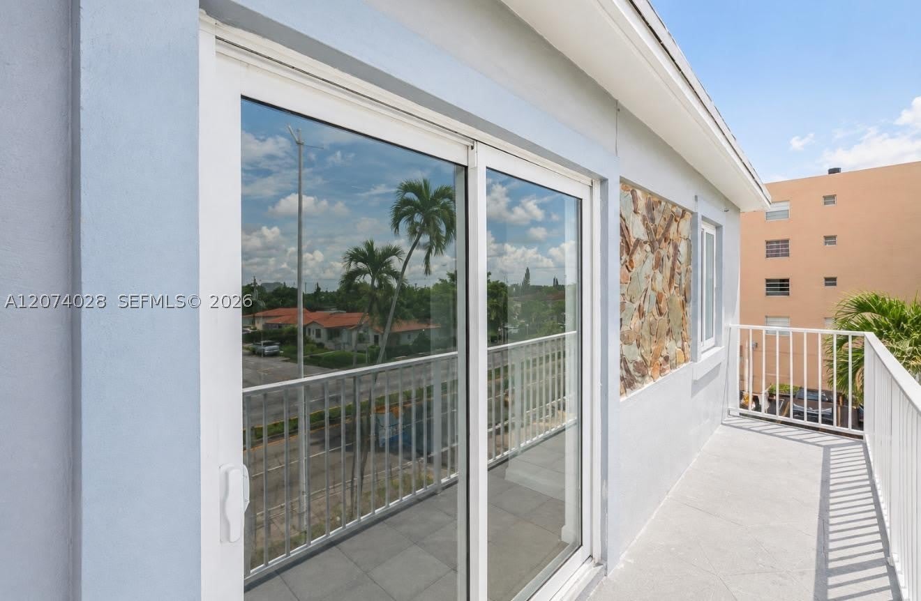 6080 W Flagler St – photo 1