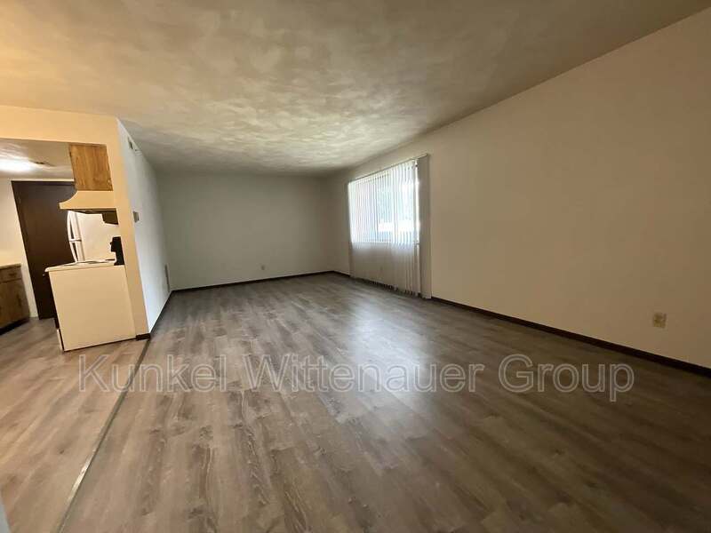 9519 West Main Street – photo 3
