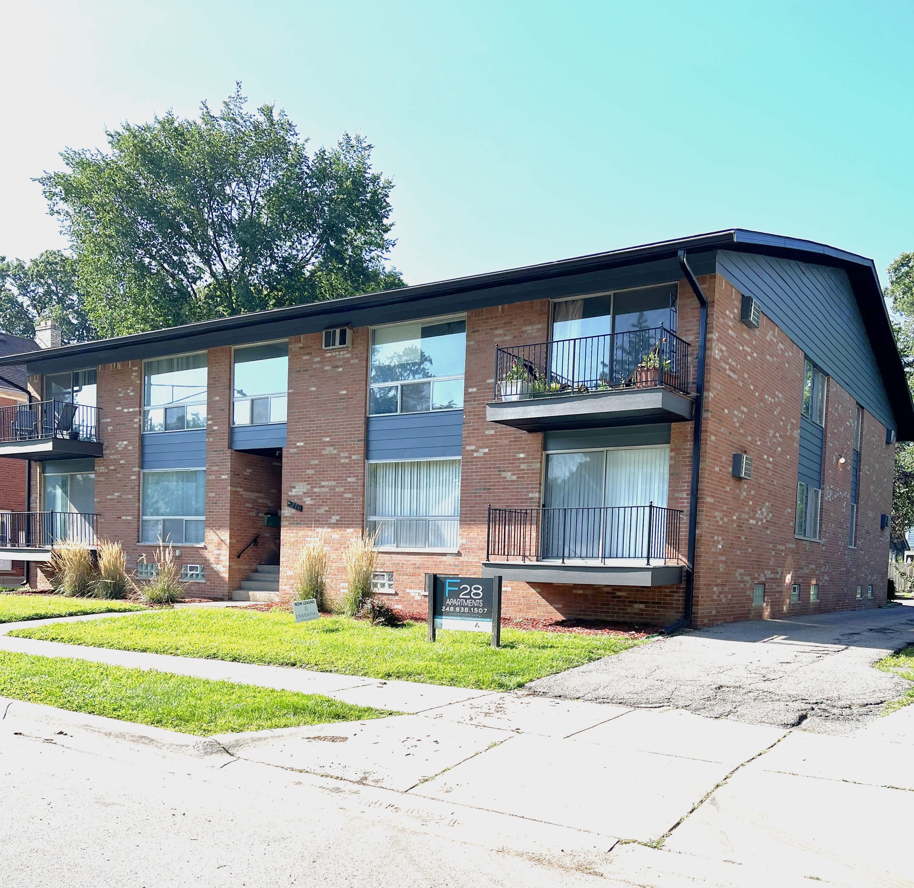 Oakridge Apartments – photo 1