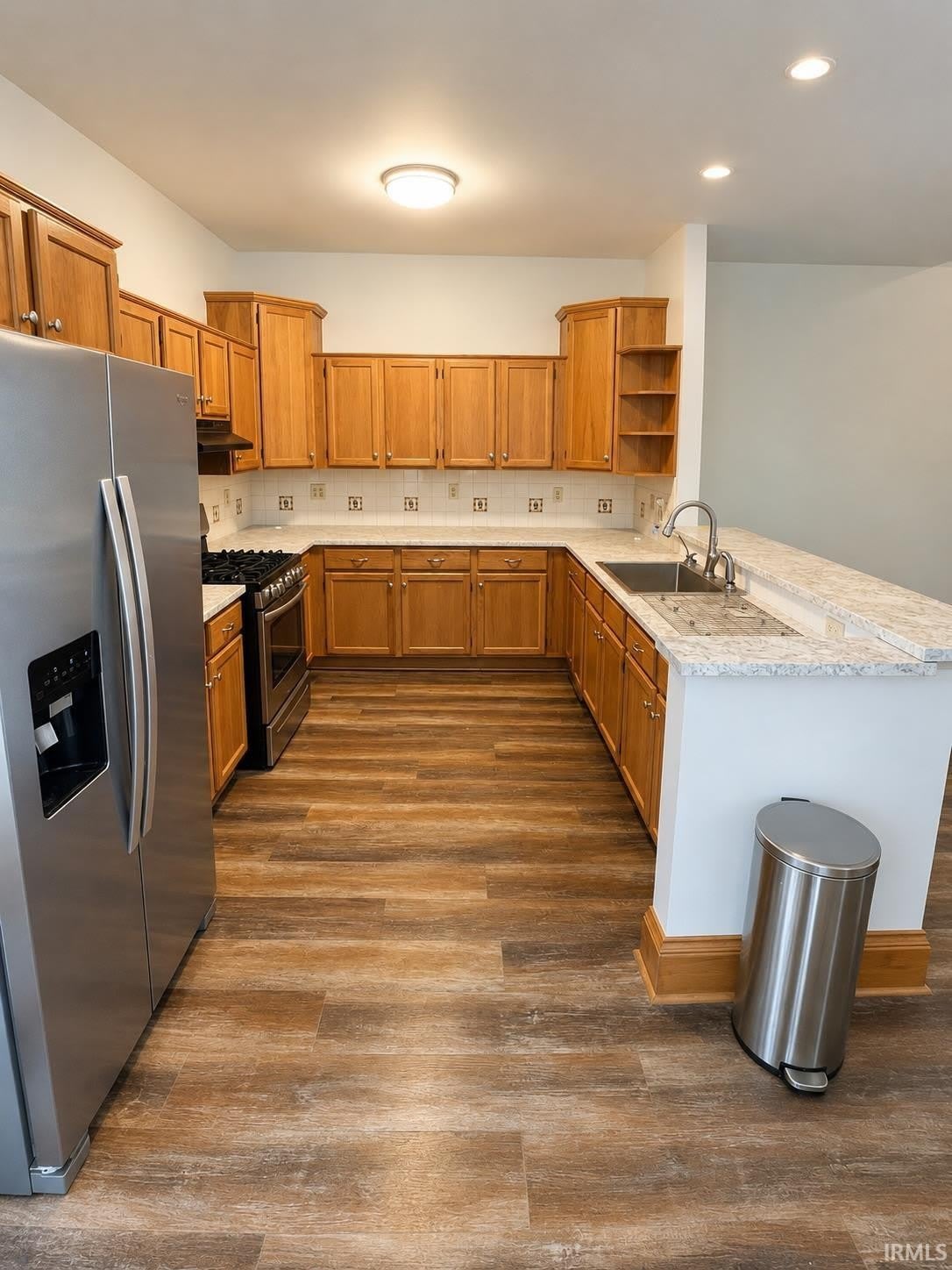 1215 W Jefferson Boulevard – photo 5