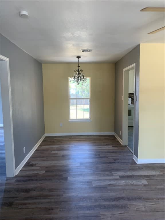 913 Azalea Drive – photo 2