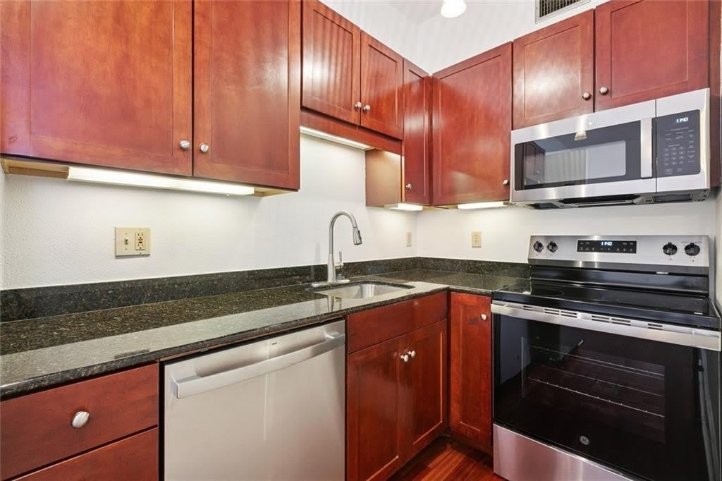 1111 S PETERS Street 217 – photo 4