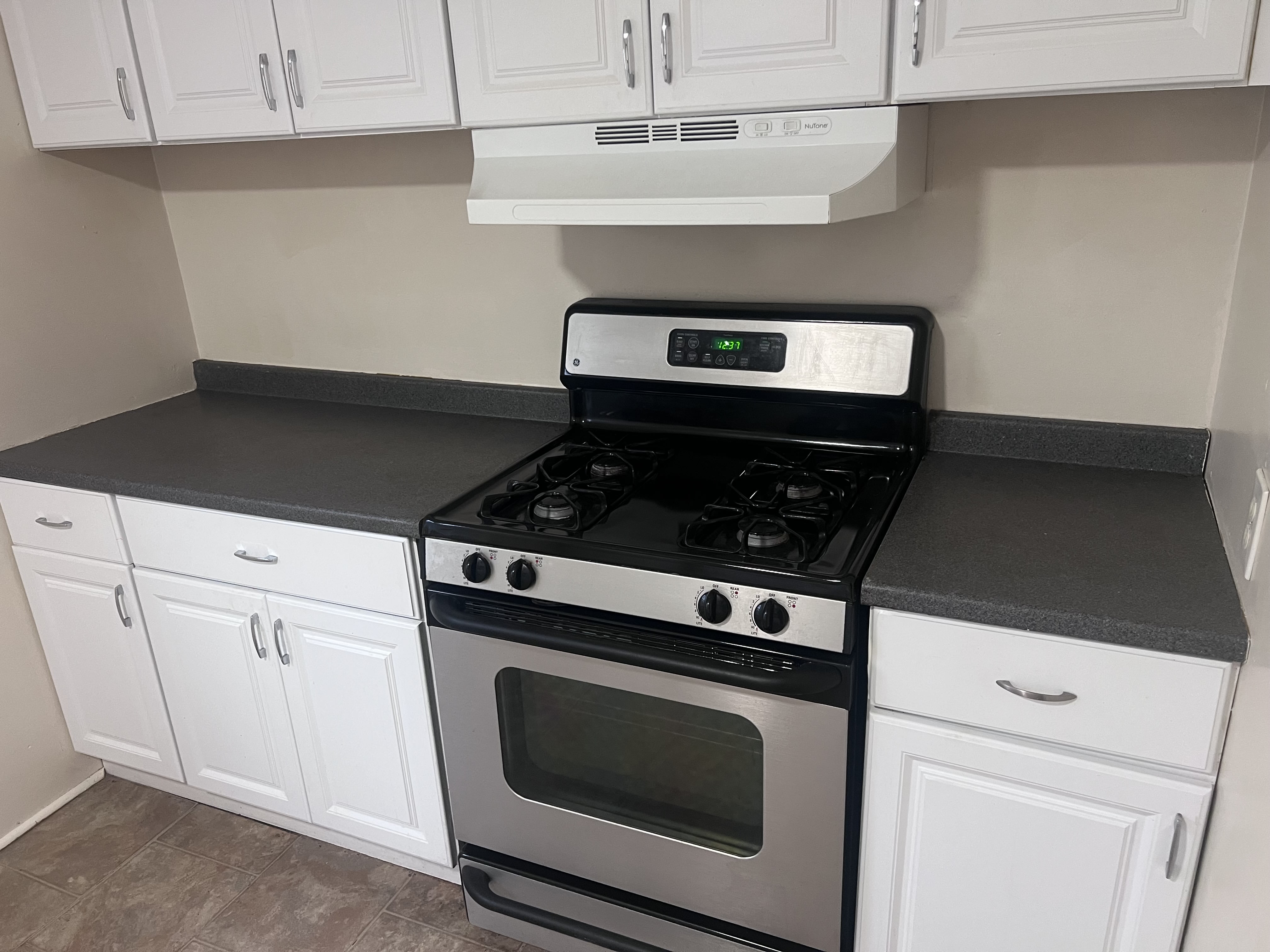 792 Garson Avenue – photo 3