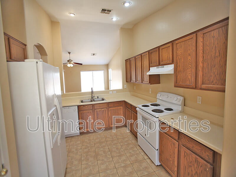 2333 W Maldonado Dr – photo 5