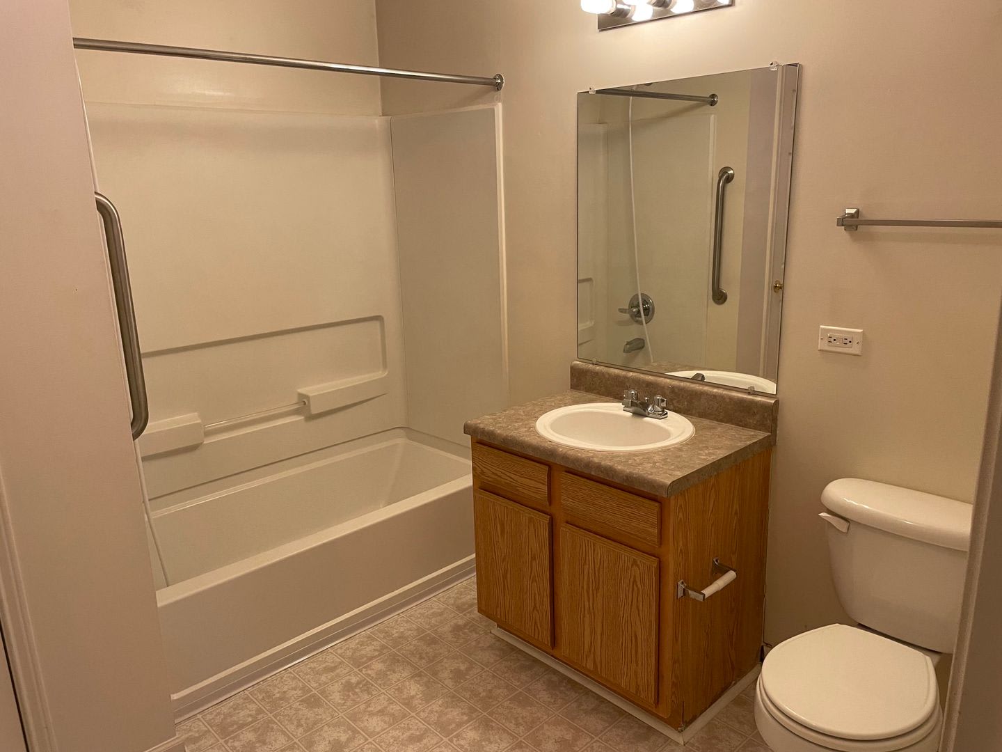 Montevallo, AL*** 2 Bed 2 Bath $1,154/mo**Deposit $0 – photo 5
