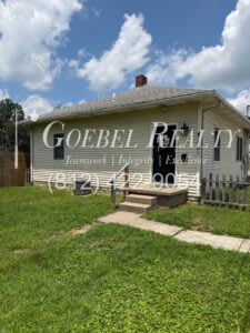 4100 Broadway Avenue – photo 1