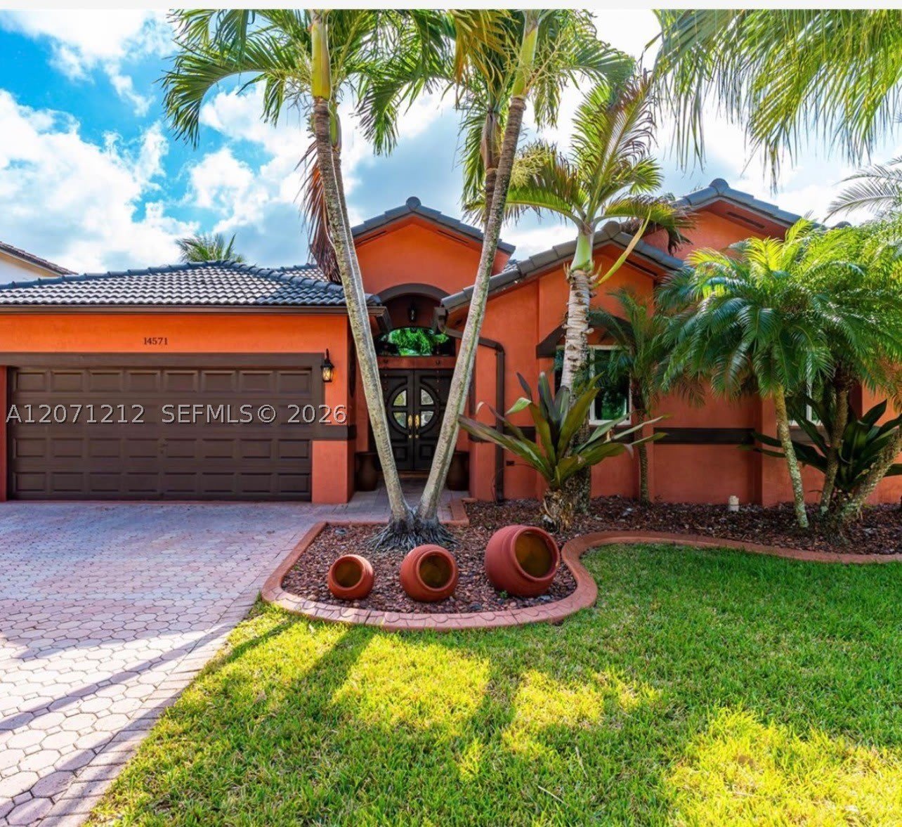 14571 SW 160th Ct – photo 2