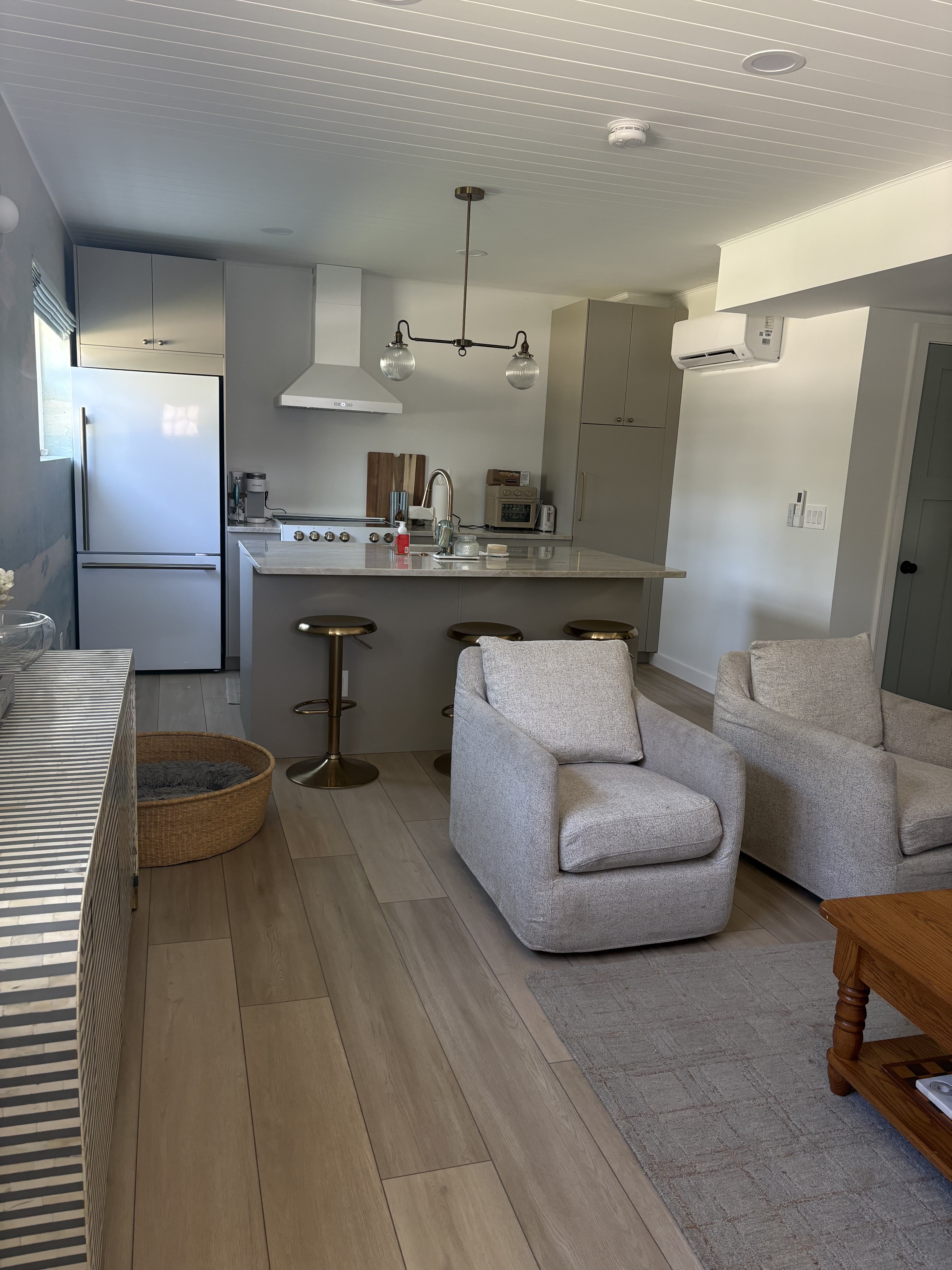 810 Lindsay Ave – photo 2