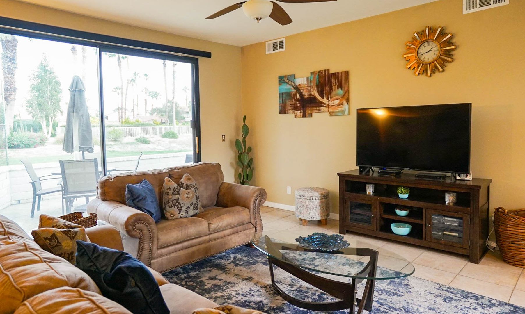 Stylish Condo With Golf Course Views In Gated Cathedral Canyon Country Club Monthly Only No Long Term – photo 4