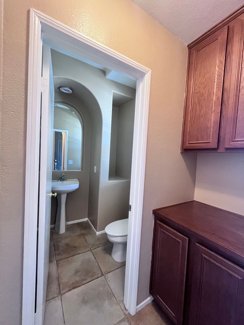 Yucaipa Home Located in Chapman Heights Community – photo 3