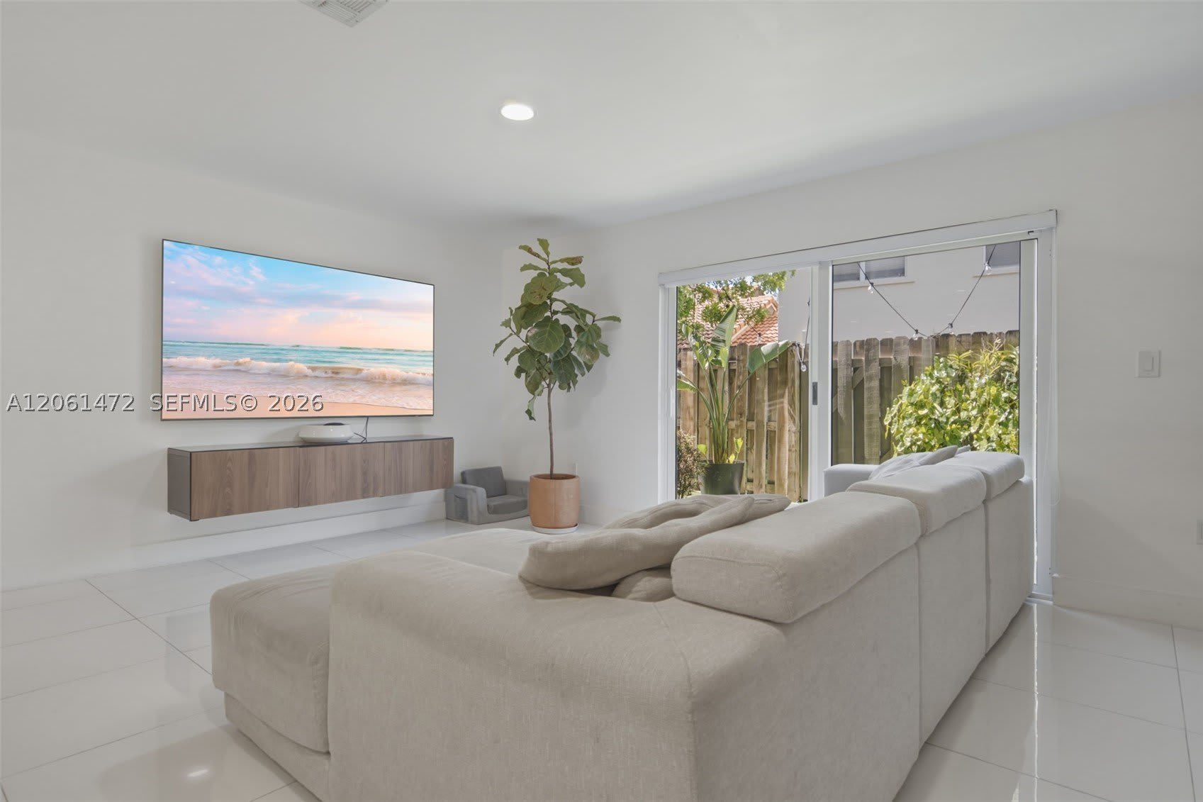 10805 NW 3rd Ct – photo 5