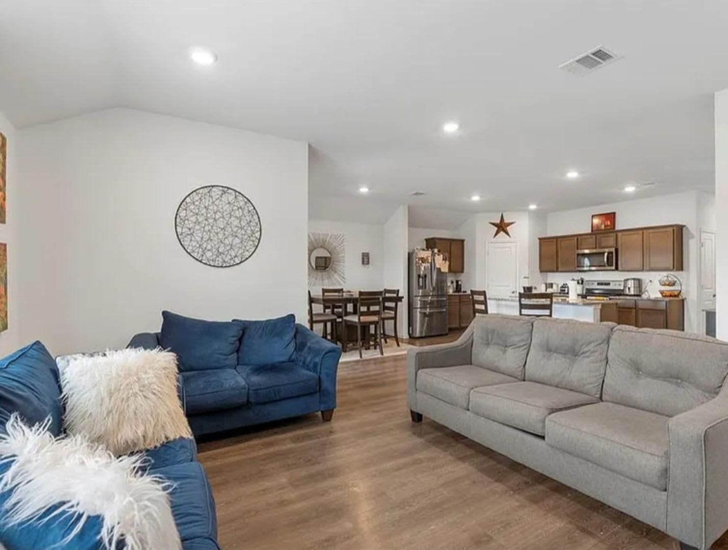 SPACIOUS – photo 5