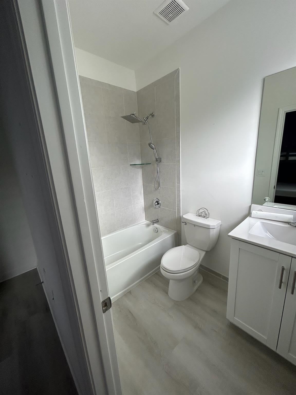 851 NE 211th Street – photo 4