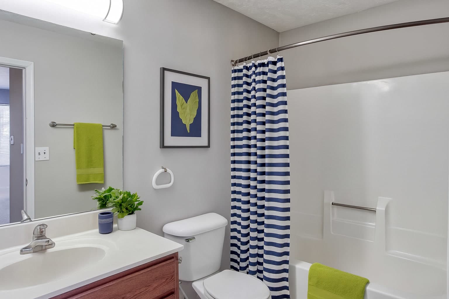 Franklin Park Apartments – photo 4