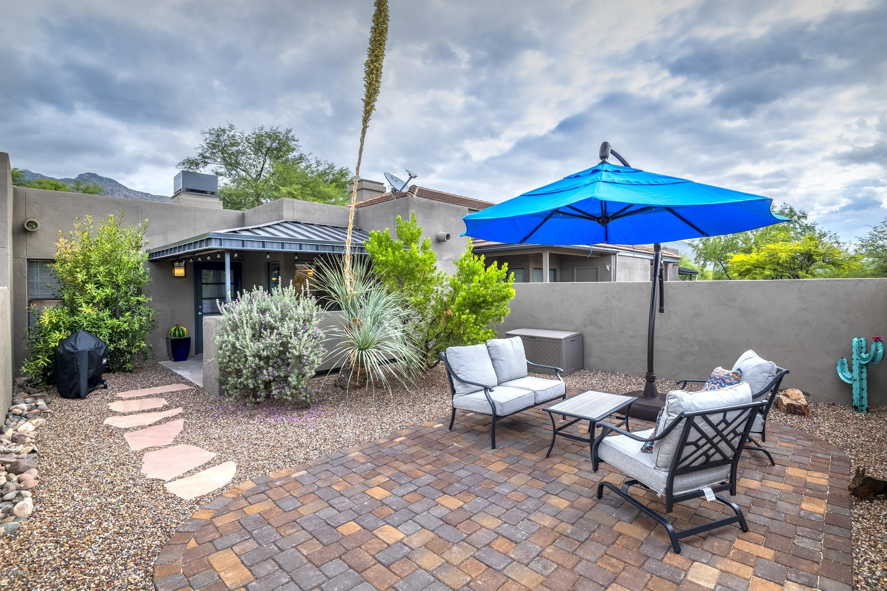 5800 N Kolb Road – photo 1