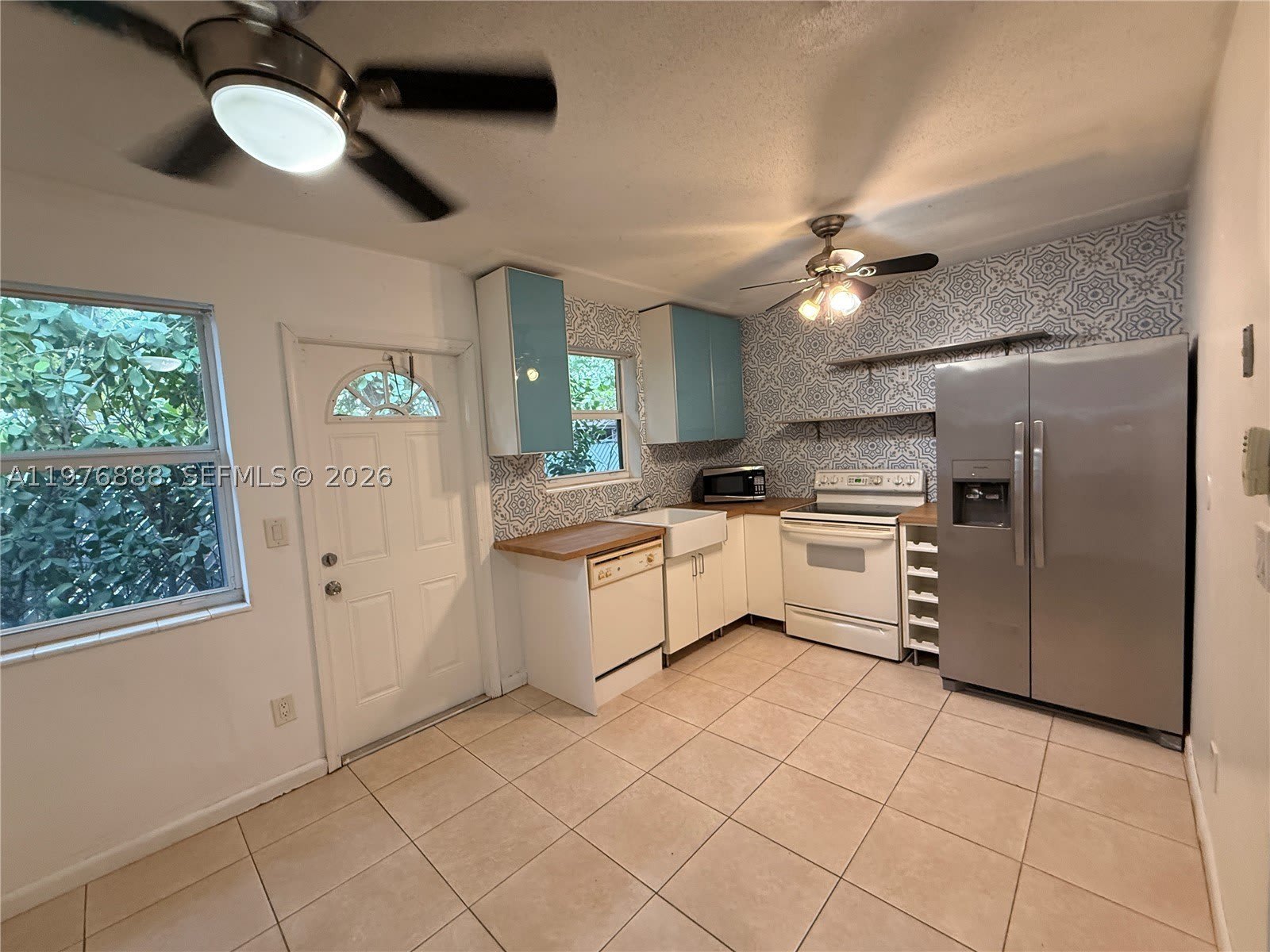 1104 N 17th Ct – photo 2